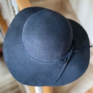 Black wool hat